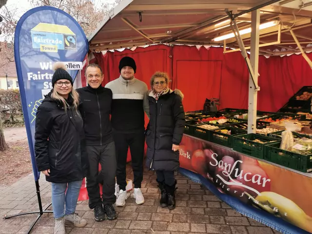 Fairtradeaktion am Wochenmarkt Weiher 