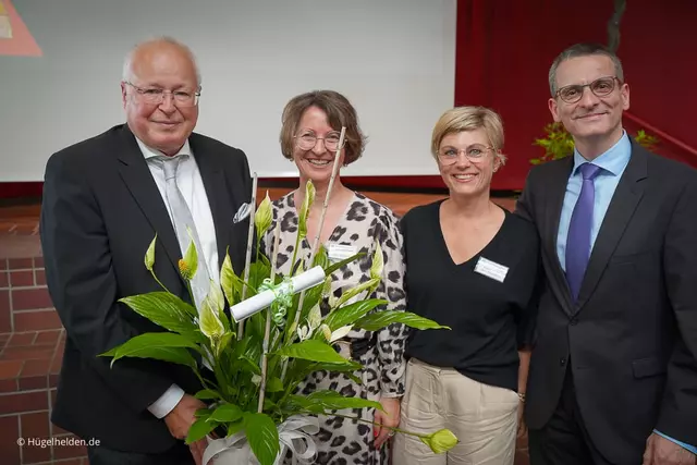 Bürgermeister Tony Löffler, Annette Weber, Monika Volmari und Jörg Weber 