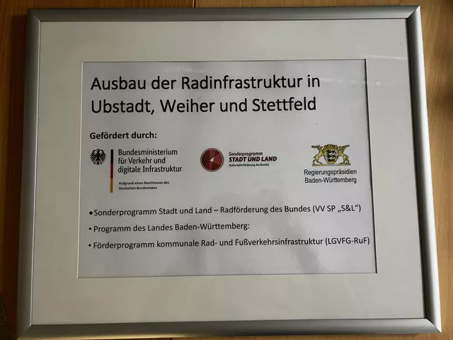 Schild Ausbau der Radinfrastruktur in Ubstadt, Weiher und Stettfeld